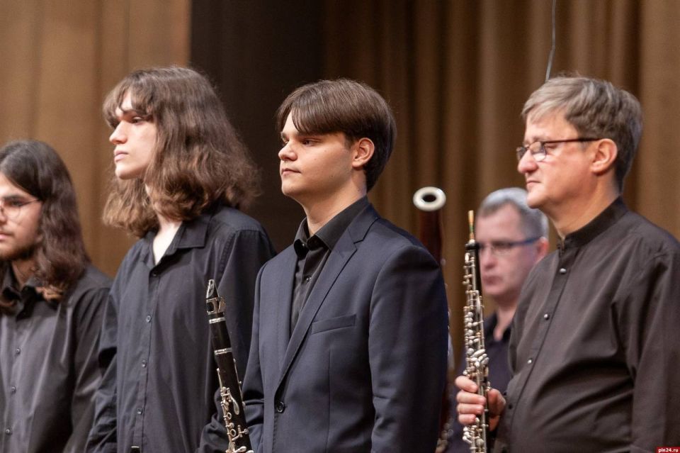 Концерт к 65-летию музыкального училища Концерт к 65-летию музыкального училища