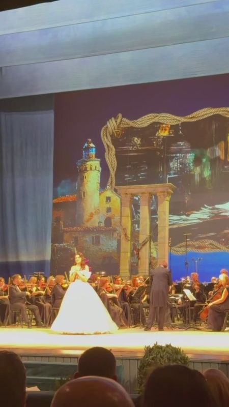 Михаил Ведерников: Фабио МАСТРАНДЖЕЛО – итальянский дирижёр, который многие годы живёт и работает в России и открыто говорит о своей любви к нашей стране и её культуре