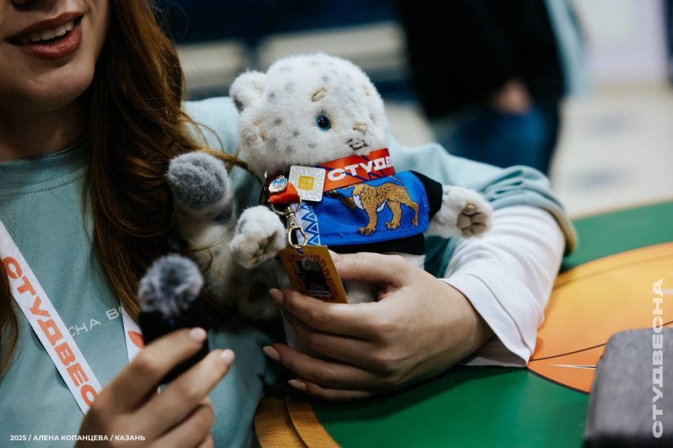 Михаил Ведерников: Два призовых места заняли представители псковской делегации на XXXIII Всероссийском фестивале «Российская студенческая весна» Михаил Ведерников: Два призовых места заняли представители псковской делегации на XXXIII Всероссийском фестивале «Российская студенческая весна»