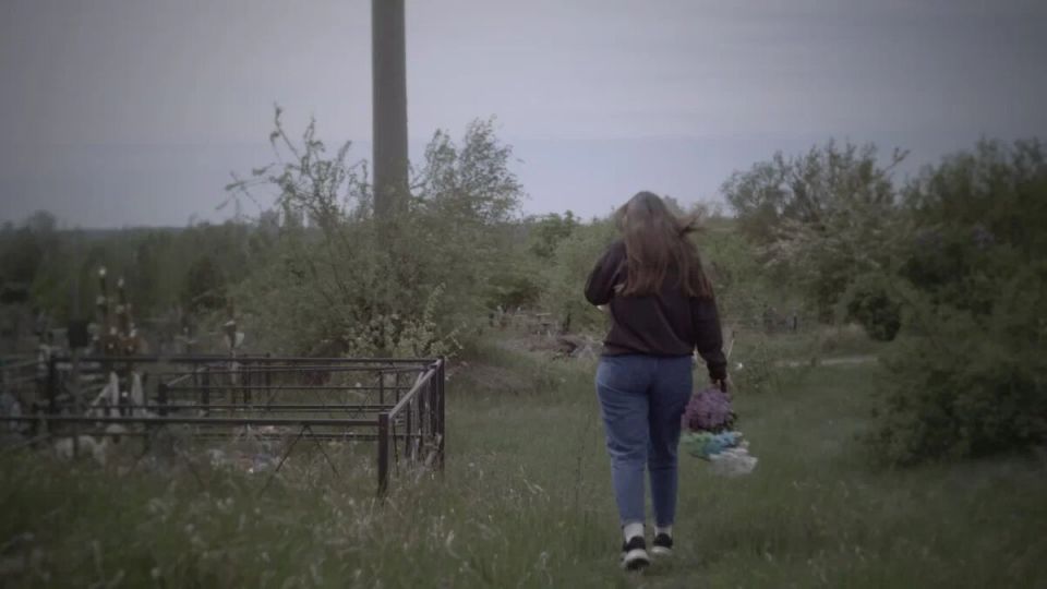 Фильм к Дню Матери. Сегодня 30 ноября , в День матери, делимся с вами особенным фильмом — трагической документальной драмой Российского режиссёра Руслана Кечеджияна «Мама, не плачь» Этот фильм рассказывает о двух молодых...