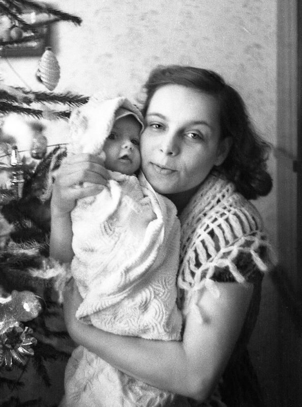 Дорогие мамы, с праздником! Сегодня по всей России чествуют ваш особый труд и безграничную заботу Дорогие мамы, с праздником! Сегодня по всей России чествуют ваш особый труд и безграничную заботу