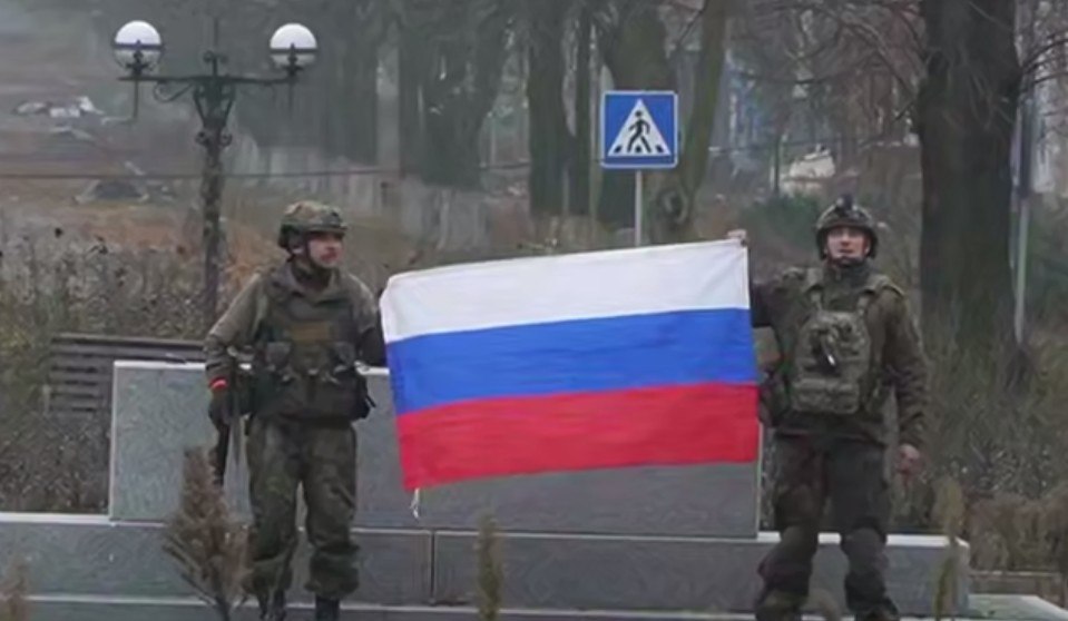 Кадры из центра освобожденного Красноармейска Кадры из центра освобожденного Красноармейска