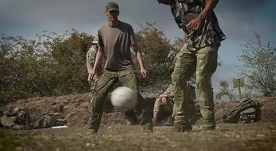 "В бой идут одни русские..."