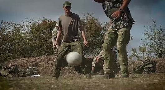 "В бой идут одни русские..."