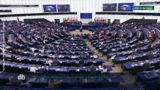 Европейские кураторы Киева готовы часами говорить про угрозу со стороны России, но коррупционный скандал на Украине предпочитают не замечать