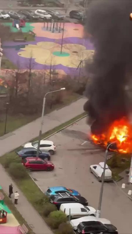 Юрий Котенок: В Новой Москве сегодня утром взорвался и сгорел автомобиль