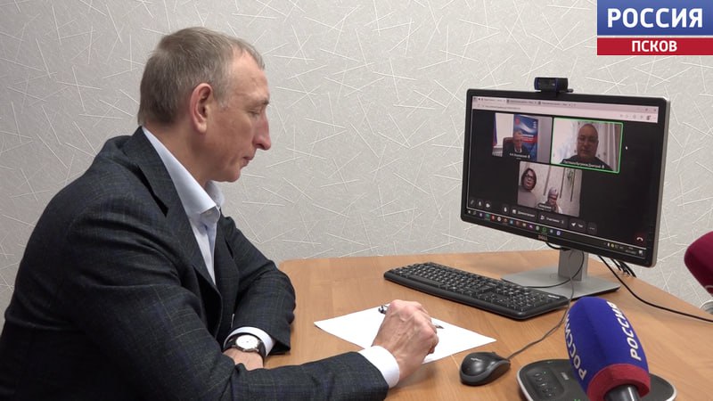 Отсутствие телефонной связи волнует жителей Пустошки, а в Новоржеве жалуются на качество дорог