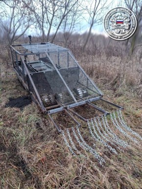 НРТК "Курьер" с защитной решеткой от дронов (по примеру старших собратьев) и с минным тралом для разминирования местности