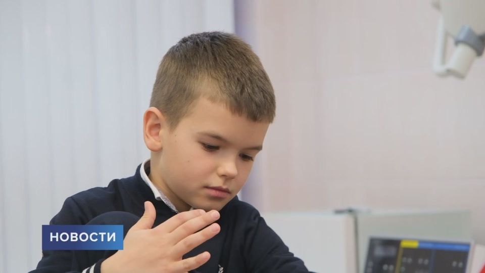 Уже несколько месяцев в Детской поликлинике Пскова работает уникальный семейный дуэт — врач-травматолог и её дочь