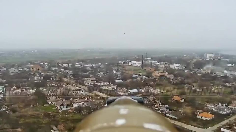 Очередная подборка бодрых бахов от прилётов многотонных "кабачков" на позиции ВСУ в Гуляйполе