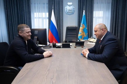 Михаил Ведерников: Промежуточные итоги стажировки обсудили с участником второго потока федеральной кадровой программы «Время героев», Героем России и кавалером двух орденов Мужества Константином ШИРОКОВЫМ