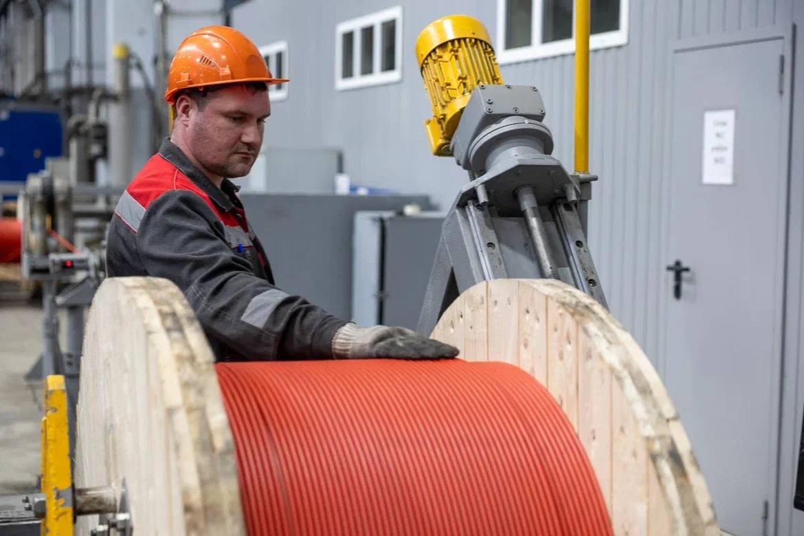 Михаил Ведерников: ХОРОШИЕ НОВОСТИ!!!. Ведущий производитель кабельной продукции Северо-Запада ООО «СКТ-Групп» выкупил бренд «Севкабель» и принял решение о переносе юридического лица в наш регион Михаил Ведерников: ХОРОШИЕ НОВОСТИ!!!. Ведущий производитель кабельной продукции Северо-Запада ООО «СКТ-Групп» выкупил бренд «Севкабель» и принял решение о переносе юридического лица в наш регион