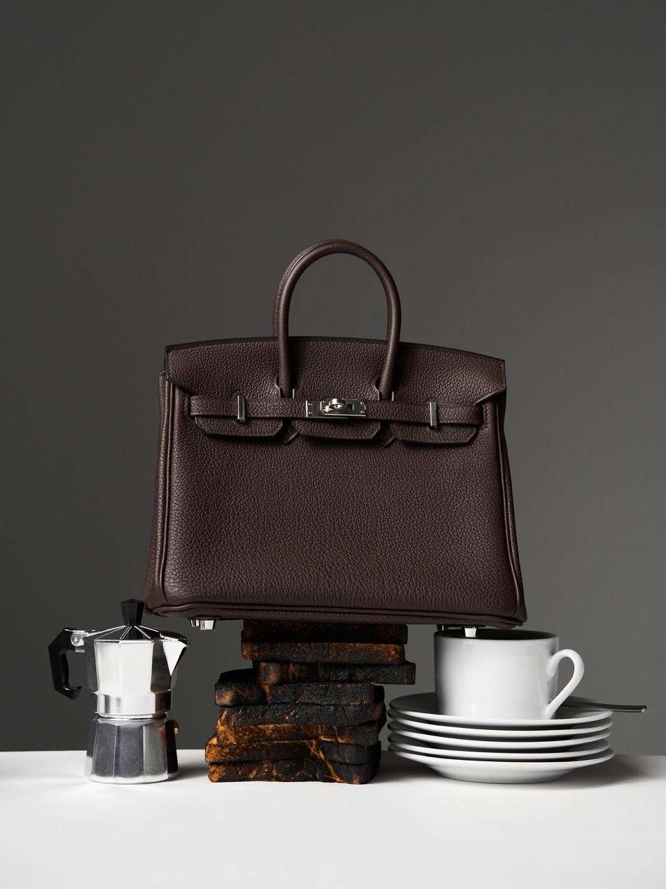 ЦУМ умер, Farfetch закрылся, перекупы и байеры обнаглели ЦУМ умер, Farfetch закрылся, перекупы и байеры обнаглели