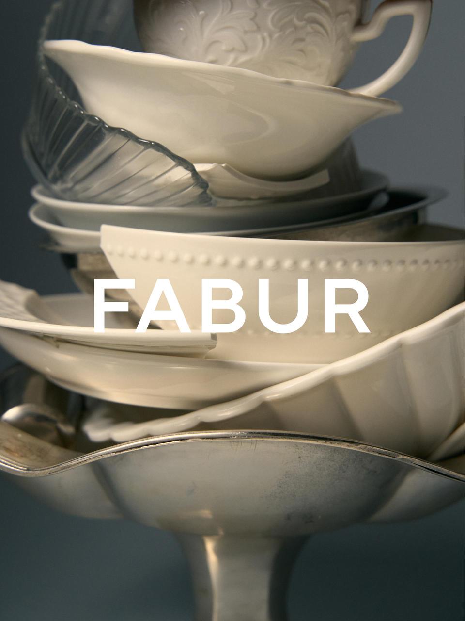 ЦУМ умер, Farfetch закрылся, перекупы и байеры обнаглели ЦУМ умер, Farfetch закрылся, перекупы и байеры обнаглели