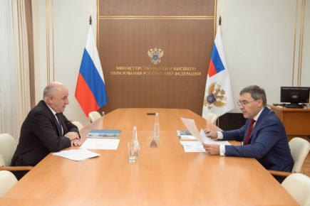 Валерий Фальков провел рабочую встречу с главой Карачаево-Черкесской Республики Рашидом Темрезовым
