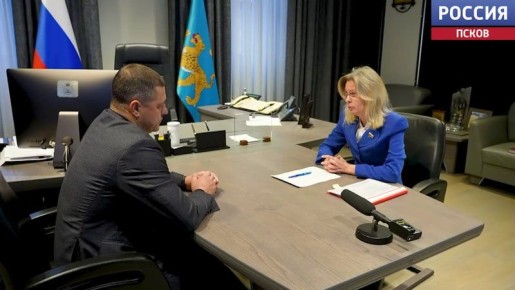 Вопросы социальной поддержки граждан льготных категорий обсудил губернатор Михаил Ведерников с сенатором Натальей Мельниковой