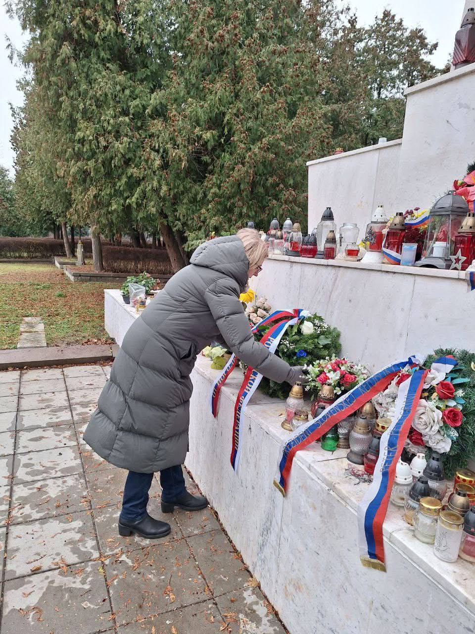 «Не забудем никогда». Ко Дню Неизвестного солдата 3 декабря в России отмечается День Неизвестного солдата в память о российских и советских воинах, погибших в боевых действиях на территории страны и за ее пределами «Не забудем никогда». Ко Дню Неизвестного солдата 3 декабря в России отмечается День Неизвестного солдата в память о российских и советских воинах, погибших в боевых действиях на территории страны и за ее пределами