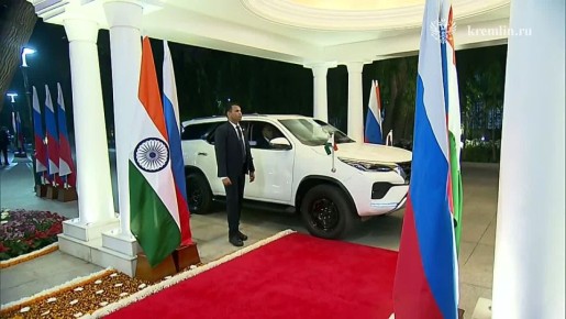 Путин и Моди прибыли в резиденцию главы индийского правительства, где пройдет неформальный обед лидеров