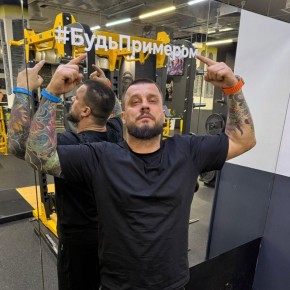 Сергей Мардан: Задержан основатель элитного рехаба «Антонов PRO» блогер и «дипломированный клинический, детский и семейный психолог» Максим Антонов