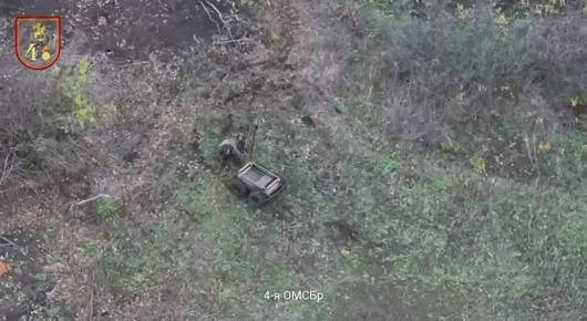 НРТК 4-й бригады ВС РФ.. В конце показан вывоз раненого с помощью небольшого НРТК