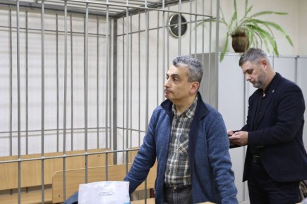 Льва Шлосберга* взяли под стражу в зале суда