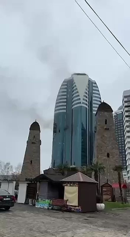 Беспилотники атаковали комплекс «Грозный-Сити» в Чечне, сообщили СМИ