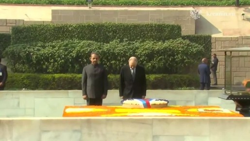 На площади перед Президентским дворцом в Нью-Дели прошла церемония официальной встречи Президента России Владимира Путина Президентом Индии Дроупади Мурму и Премьер-министром Индии Нарендрой Моди