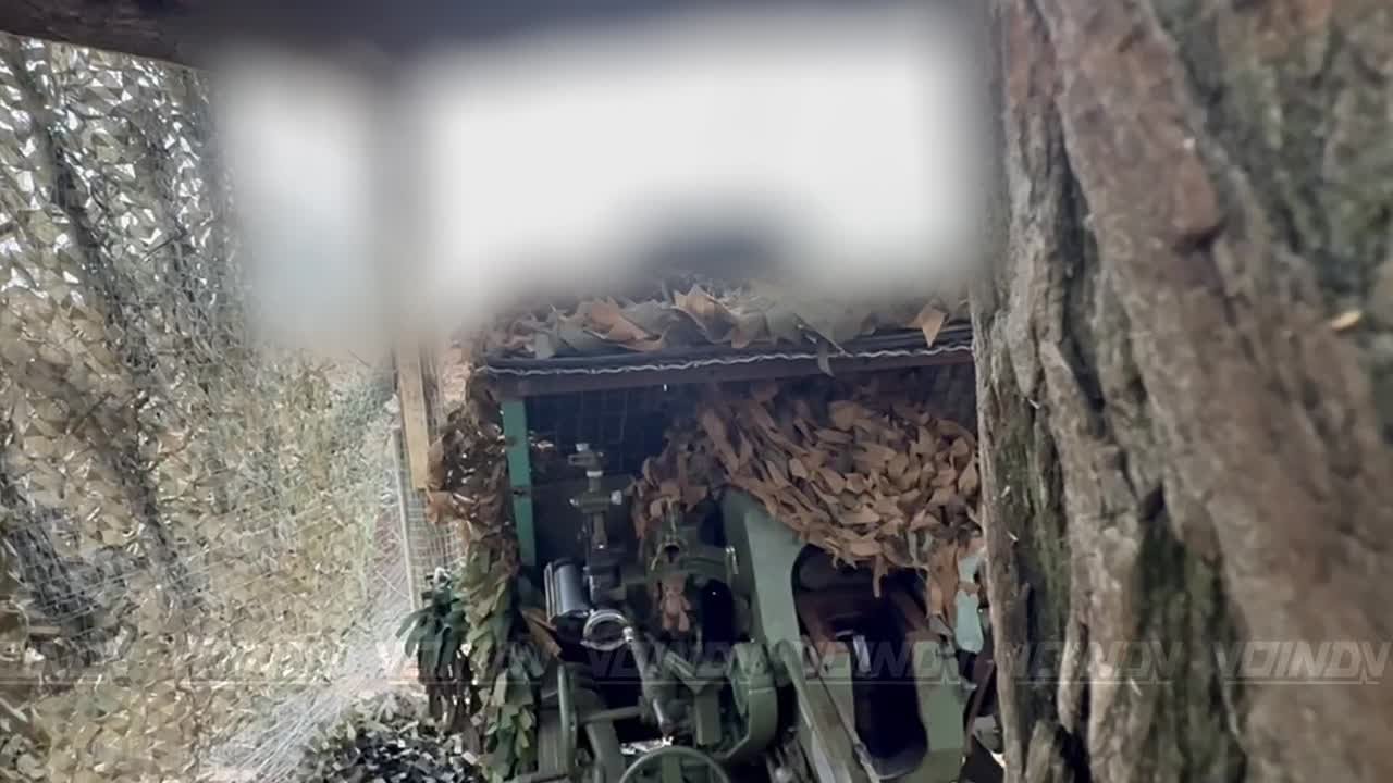 Артиллеристы 38 гвардейской мотострелковой бригады 35 армии группировки войск "Восток" продолжают чередовать огневое воздействие на противника с психологическим