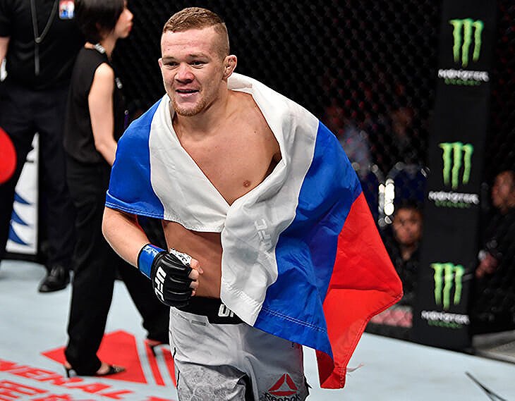 Русский боец Петр Ян завоевал чемпионский титул UFC в легчайшем весе