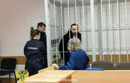 Арестованы восемь членов группы, обвиняемые в хищении 5,2 млн руб