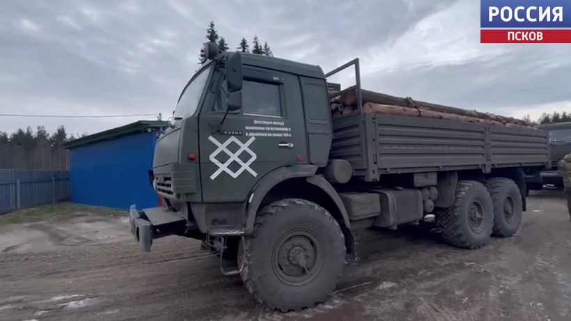 30 тонн стройматериалов передал "Народный фронт" от жителей Псковской области нашим бойцам 30 тонн стройматериалов передал "Народный фронт" от жителей Псковской области нашим бойцам