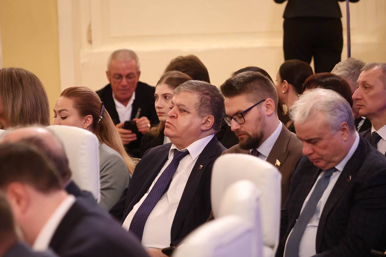 Во главе депутации Совета Федерации принял участие в заседании шестьдесят девятой сессии Парламентского Собрания Союза Беларуси и России Во главе депутации Совета Федерации принял участие в заседании шестьдесят девятой сессии Парламентского Собрания Союза Беларуси и России