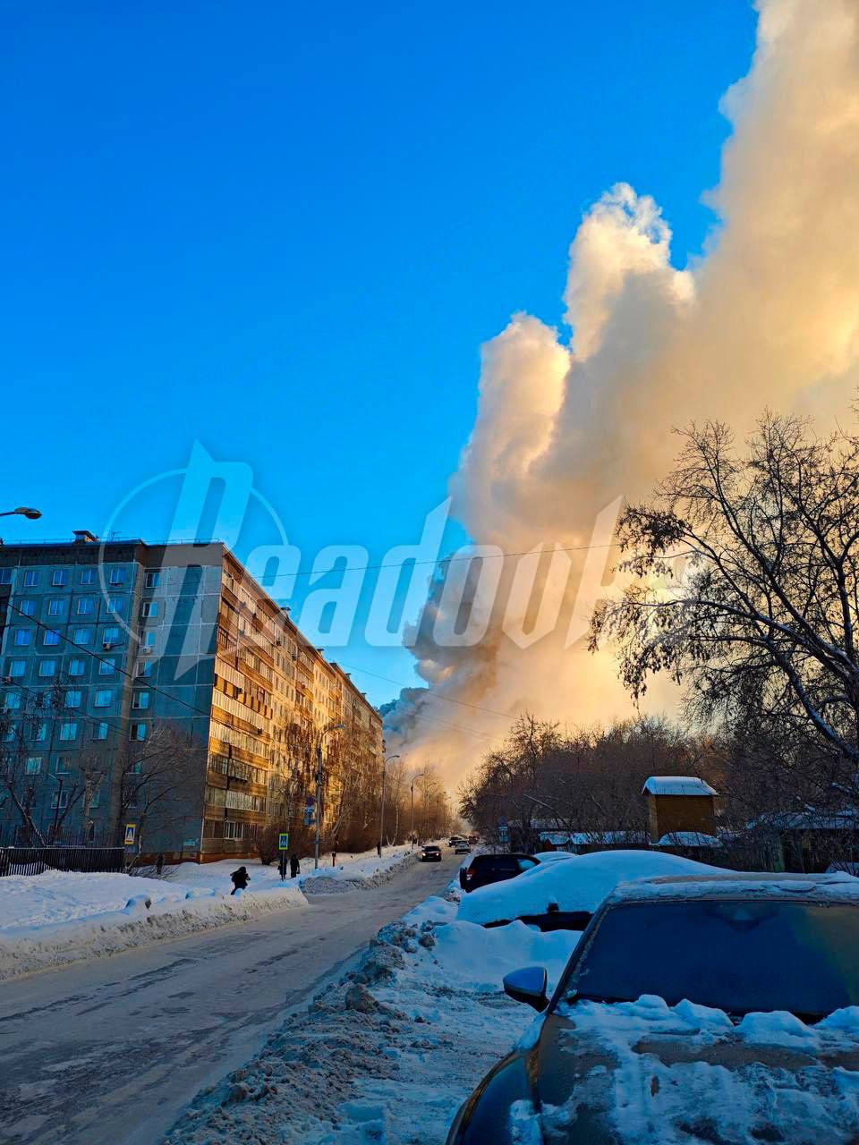 Колледж загорелся в Новосибирске — более 600 человек эвакуированы Колледж загорелся в Новосибирске — более 600 человек эвакуированы