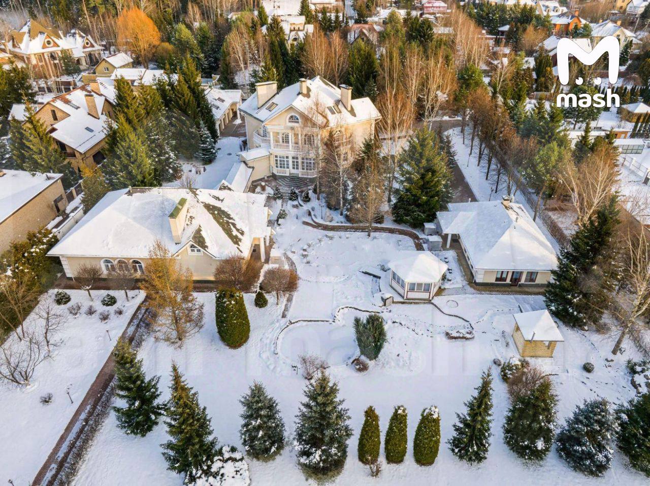 Светлана Лобода подняла цену на подмосковный дворец, который не может продать с 2023 года, на 200 млн — теперь особняк стоит 850 млн рублей Светлана Лобода подняла цену на подмосковный дворец, который не может продать с 2023 года, на 200 млн — теперь особняк стоит 850 млн рублей