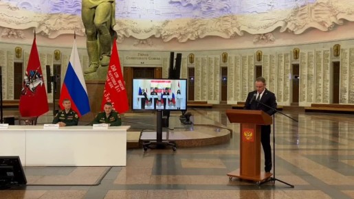 «Единая Россия» закрепит крест на гербе РФ законом