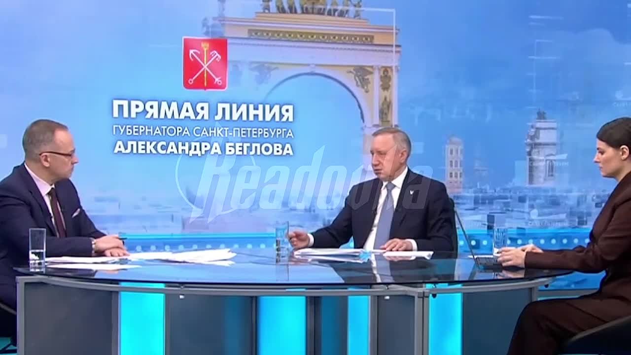 Мигранты приезжают в Петербург работать в ЖКХ, а потом «перетекают» в такси и доставку, из-за чего оголяется рынок