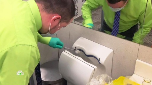 Говорят, сушилки для рук в общественных туалетах — это настоящий рассадник бактерий и грибков