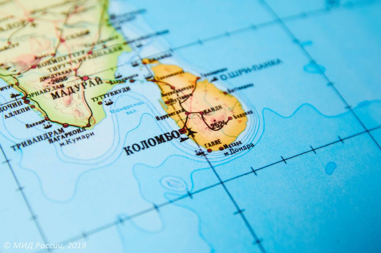 #РоссияПомогает. 10 декабря спецрейсом МЧС России в Шри-Ланку доставлено около 35 тонн гуманитарных грузов для населения, пострадавшего от последствий разрушительного циклона «Дитва»