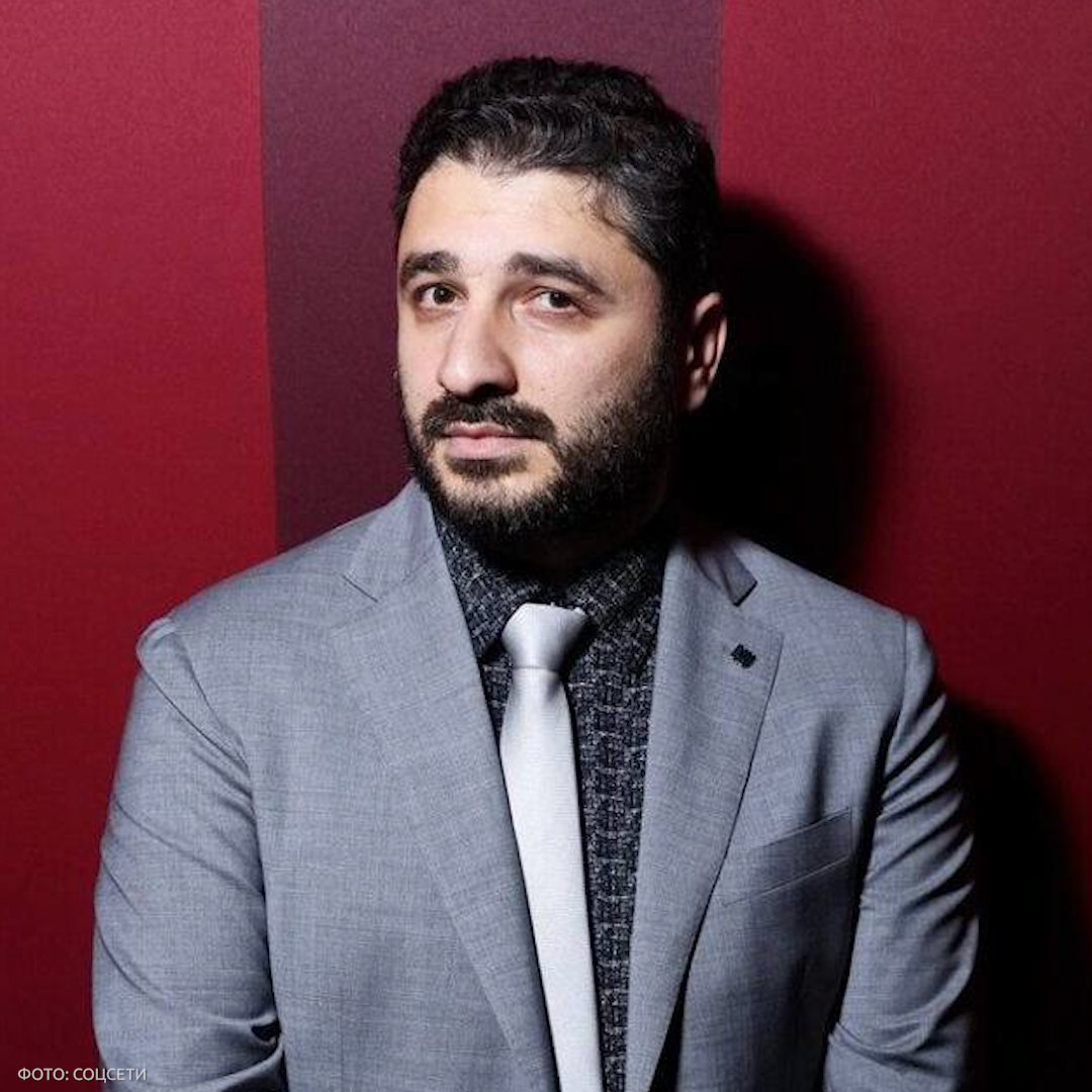 Сарику Андреасяну не придётся возвращать 50 млн рублей за самый провальный фильм про Деда Мороза — его студия обанкротилась, а платить по долгам оказалось некому