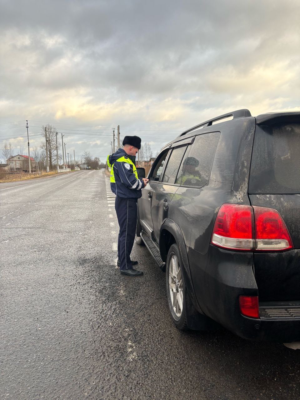 Сотрудники Госавтоинспекции МО МВД России «Новосокольнический» в Локнянском муниципальном округе провели профилактическое мероприятие по безопасности дорожного движения Сотрудники Госавтоинспекции МО МВД России «Новосокольнический» в Локнянском муниципальном округе провели профилактическое мероприятие по безопасности дорожного движения