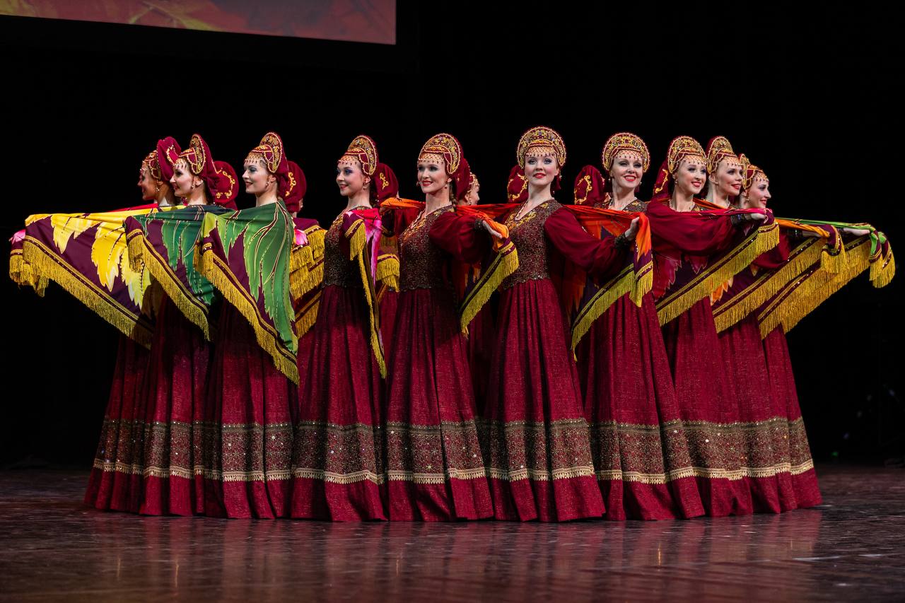 Русское хореографическое чудо — ансамбль «Березка» — отмечает 70-летие первых гастролей в Китае