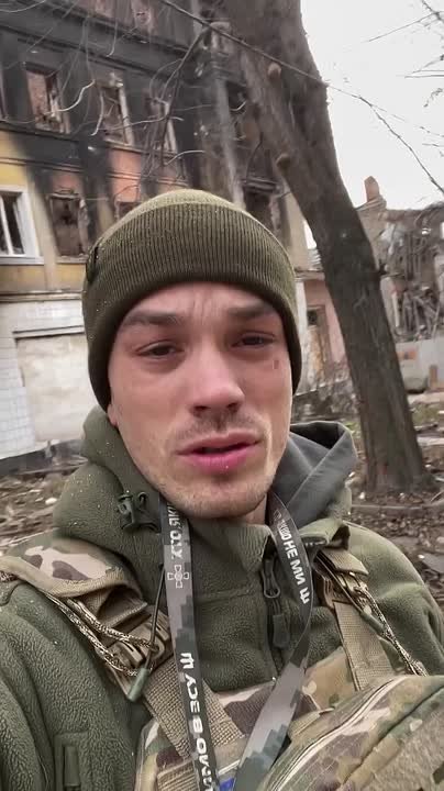 ВСУшник ноет. что жители отказываются эвакуироваться из города, который штурмует российская армия