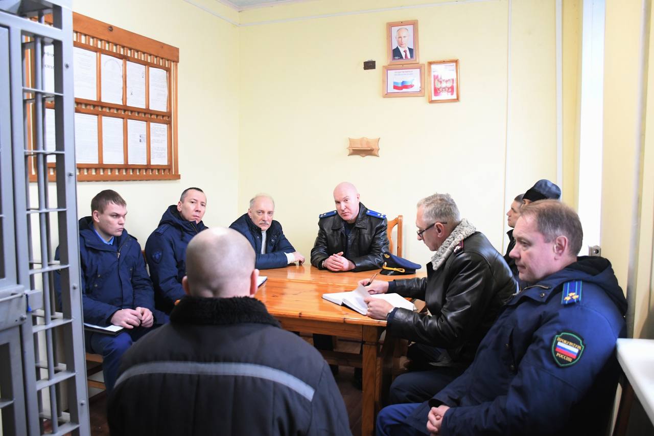 Заместитель прокурора области проверил условия содержания осужденных в ИК-3