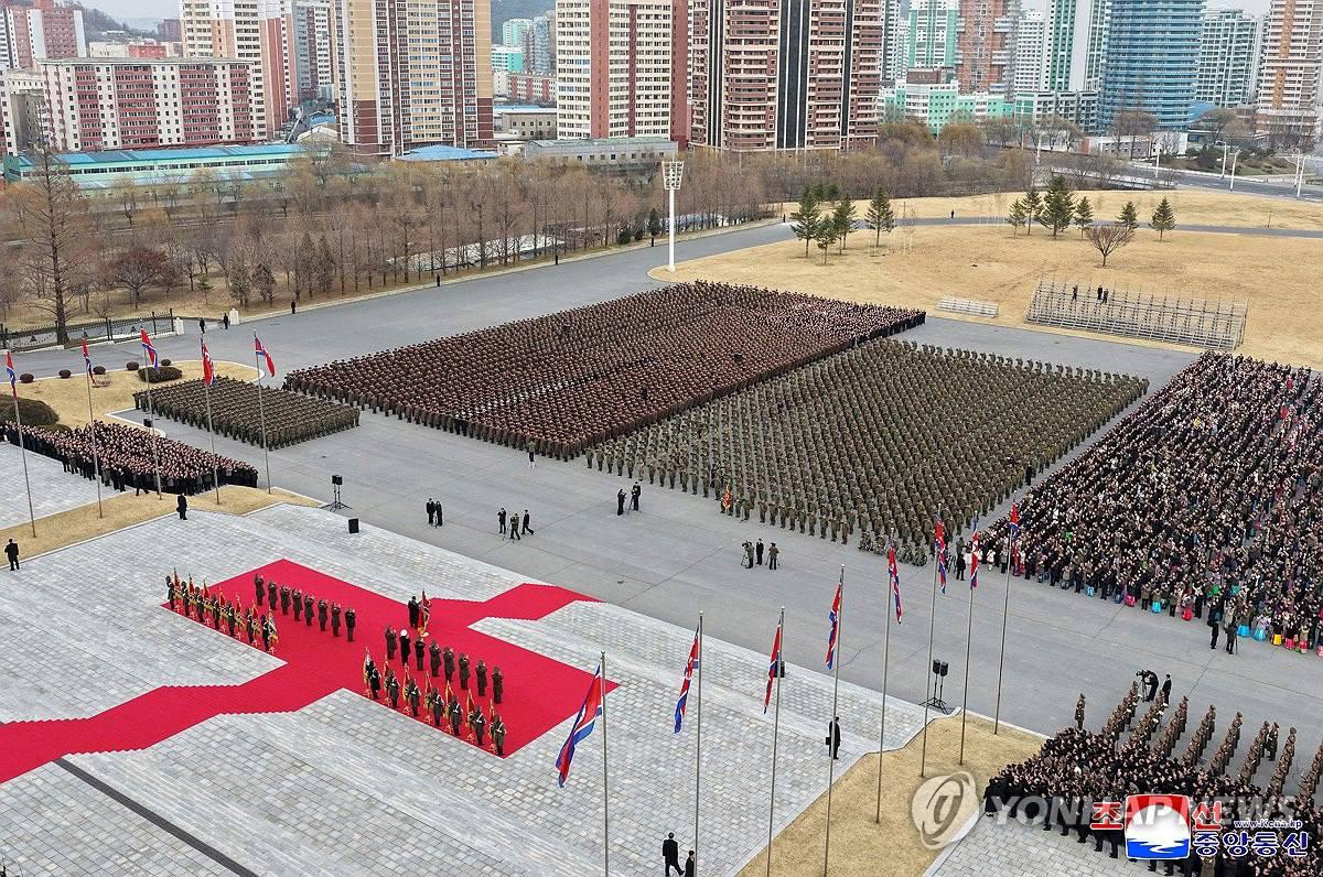 В Пхеньяне торжественно встретили военных КНДР, которые участвовали в разминировании Курской области после освобождения региона от ВСУ В Пхеньяне торжественно встретили военных КНДР, которые участвовали в разминировании Курской области после освобождения региона от ВСУ