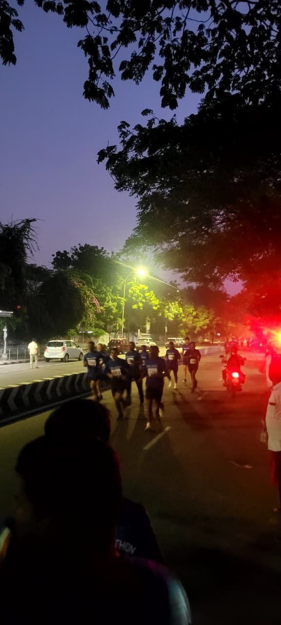 14 декабря сотрудники Генерального консульства России в Ченнаи приняли участие в "Марафоне Победы", организованном местной военно-патриотической организацией "Знамёна славы" 14 декабря сотрудники Генерального консульства России в Ченнаи приняли участие в "Марафоне Победы", организованном местной военно-патриотической организацией "Знамёна славы"