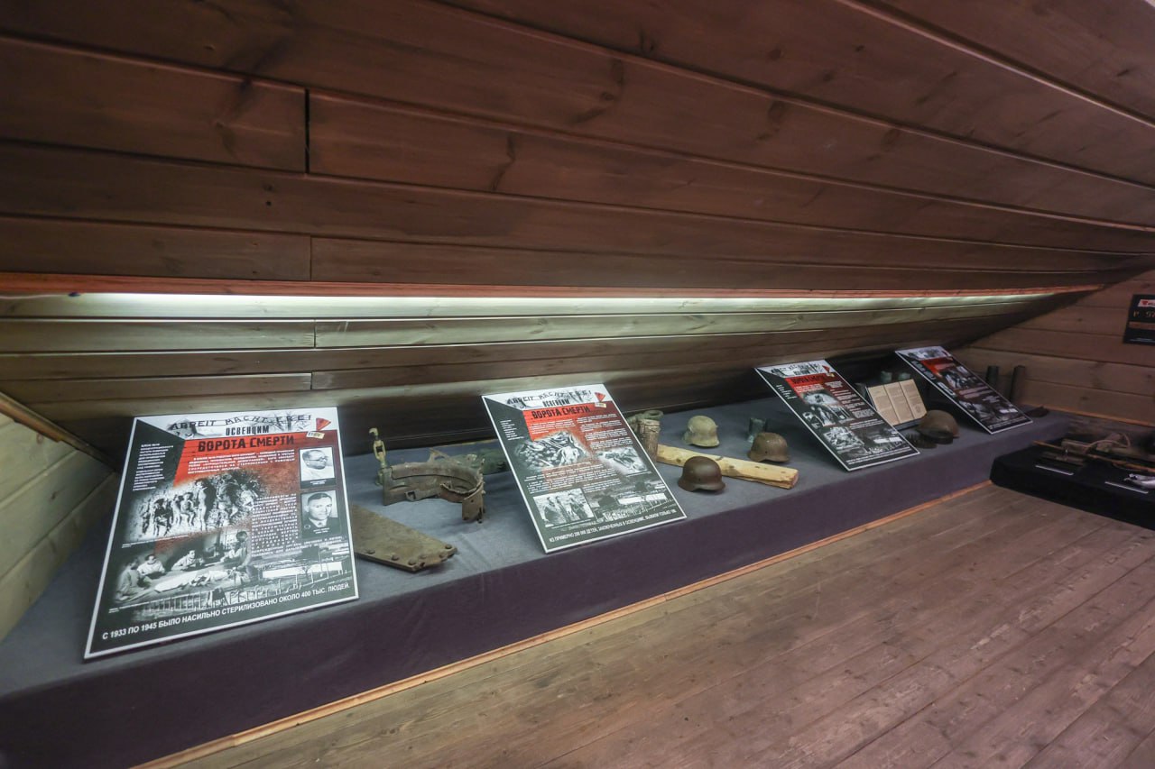 В Изборске в Доме купца Белянина открылась выставка "Без права на забвение", рассказывающая о преступлениях нацистов во время Великой Отечественной войны В Изборске в Доме купца Белянина открылась выставка "Без права на забвение", рассказывающая о преступлениях нацистов во время Великой Отечественной войны