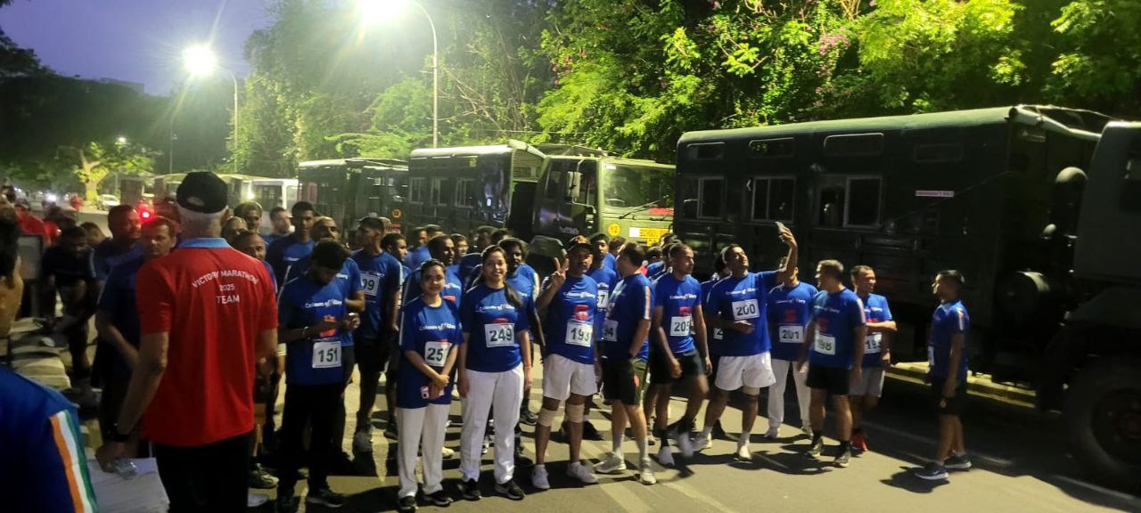 14 декабря сотрудники Генерального консульства России в Ченнаи приняли участие в "Марафоне Победы", организованном местной военно-патриотической организацией "Знамёна славы" 14 декабря сотрудники Генерального консульства России в Ченнаи приняли участие в "Марафоне Победы", организованном местной военно-патриотической организацией "Знамёна славы"