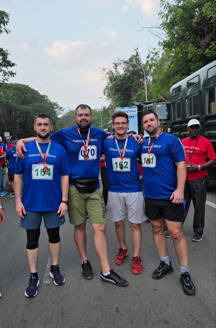 14 декабря сотрудники Генерального консульства России в Ченнаи приняли участие в "Марафоне Победы", организованном местной военно-патриотической организацией "Знамёна славы" 14 декабря сотрудники Генерального консульства России в Ченнаи приняли участие в "Марафоне Победы", организованном местной военно-патриотической организацией "Знамёна славы"