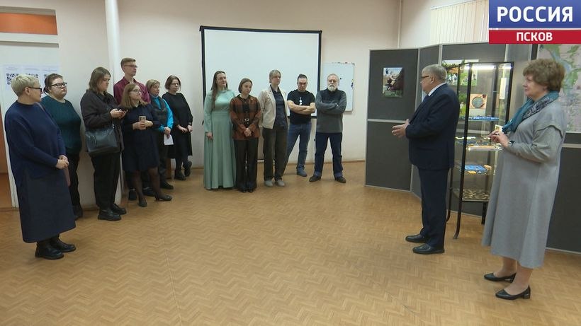 В Пскове сегодня открылась выставка находок прошедшего археологического сезона В Пскове сегодня открылась выставка находок прошедшего археологического сезона