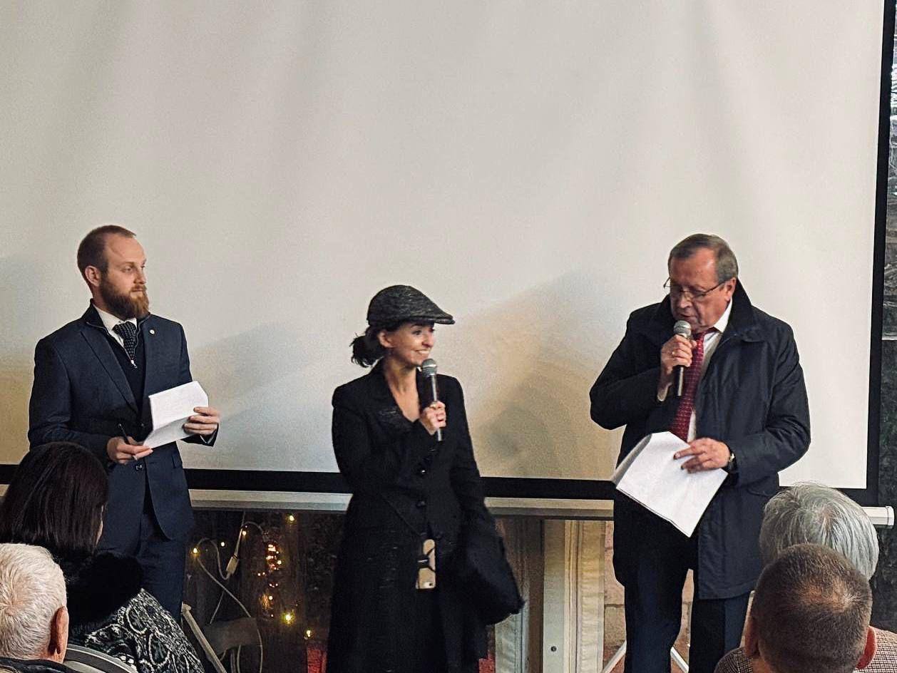 15 декабря Посол России в Израиле А.Д.Викторов принял участие в торжественной церемонии открытия Филиала Русского дома в Иерусалиме 15 декабря Посол России в Израиле А.Д.Викторов принял участие в торжественной церемонии открытия Филиала Русского дома в Иерусалиме